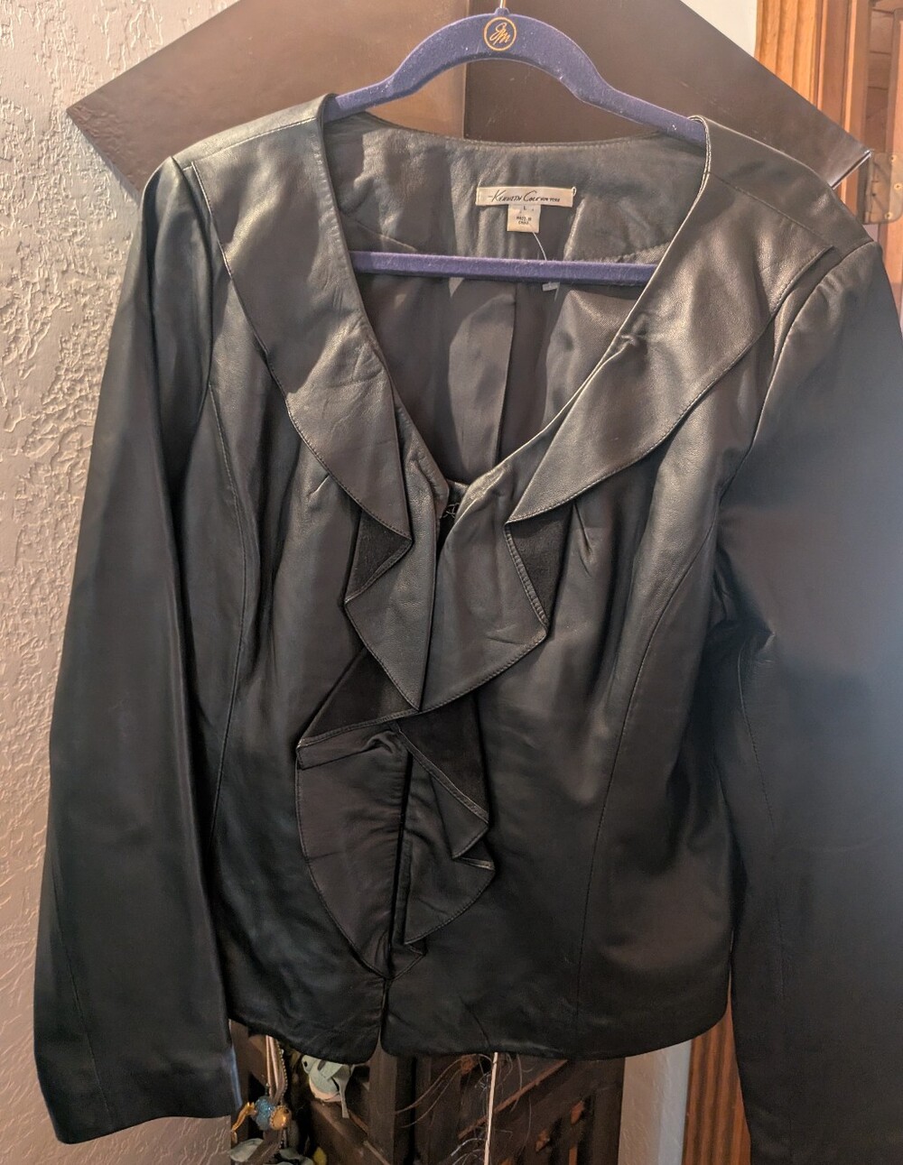 Great Fall Look! Kenneth Cole Black Leather Ruffle-Front Jacket Size Large